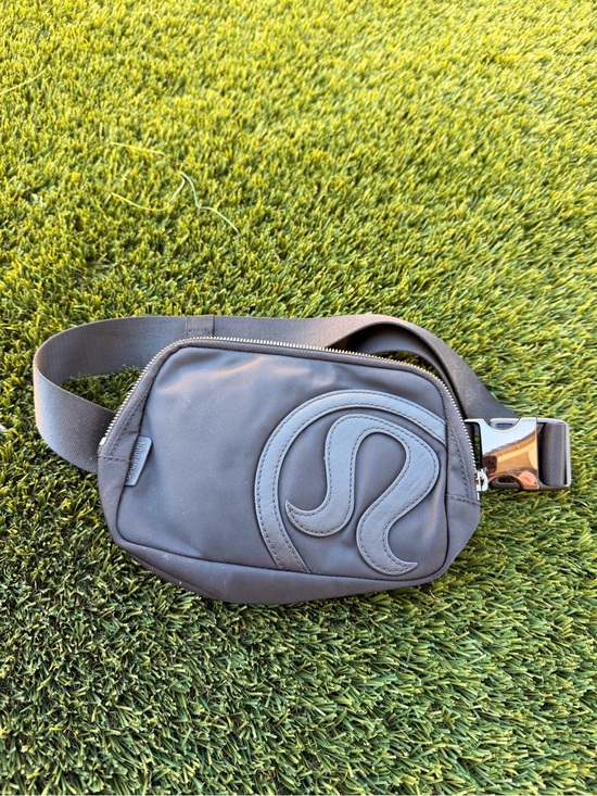 lululemon athletica Handbags - lululemon athletica Black Belt Bag with Raised Logo
